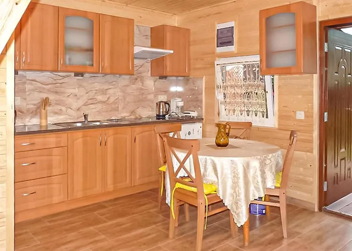 Nyaraló Beautiful In With Wifi Jezierzany